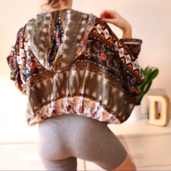 Free People Patterned Flowy Top - Picture 2 of 2